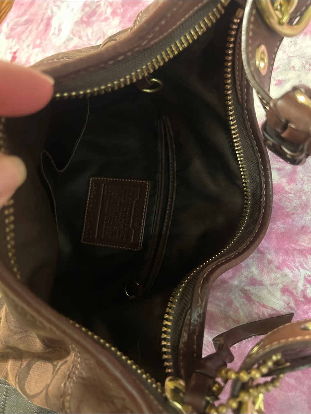 2 Coach purses ! - Picture 5 of 9